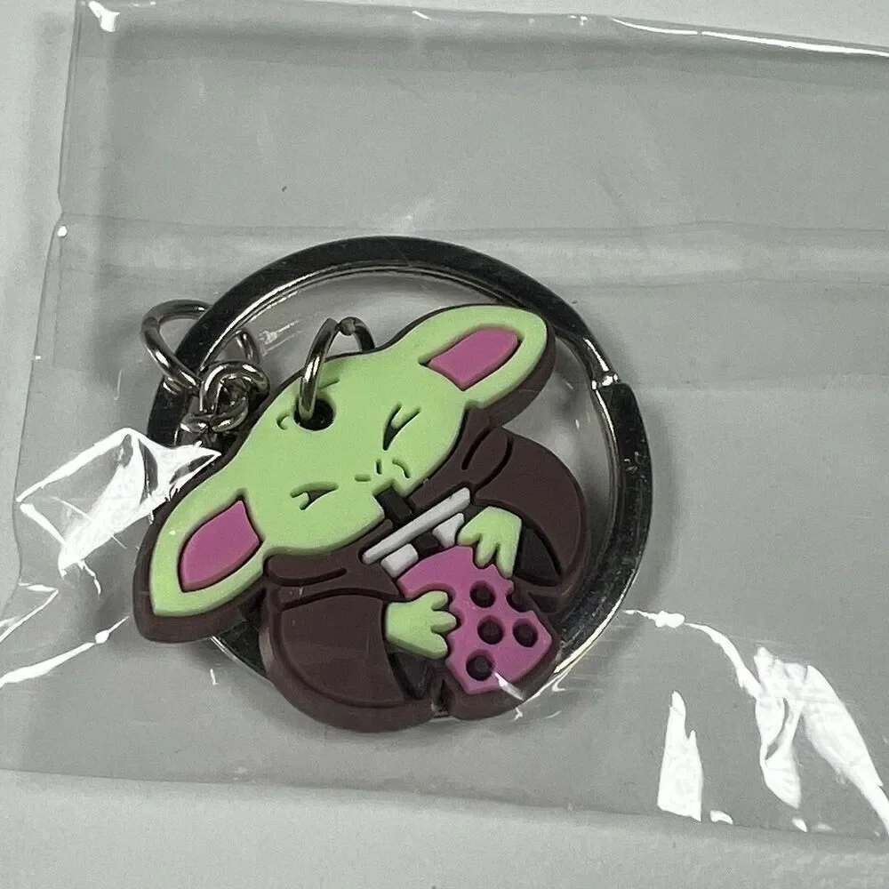 Star Wars The Mandalorian Grogu Baby Yoda Drinking Boba Tea Rubber Keychain
